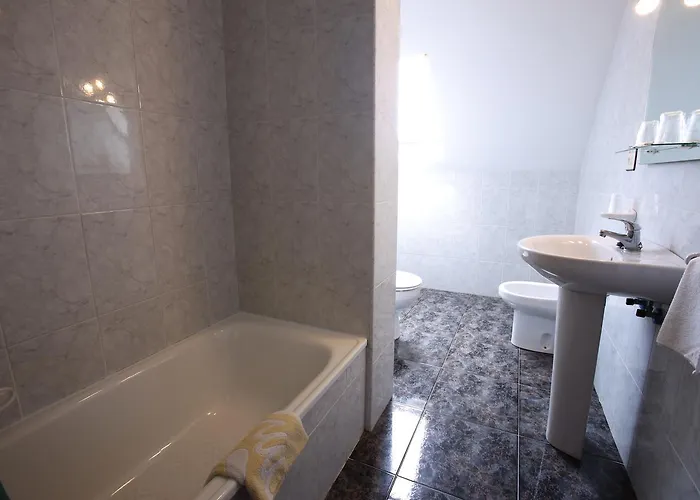 Πανσιόν San Roque 2*